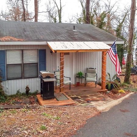 Paradise Cove Cabin With Boathouse And Dock Guntersville Ngoại thất bức ảnh