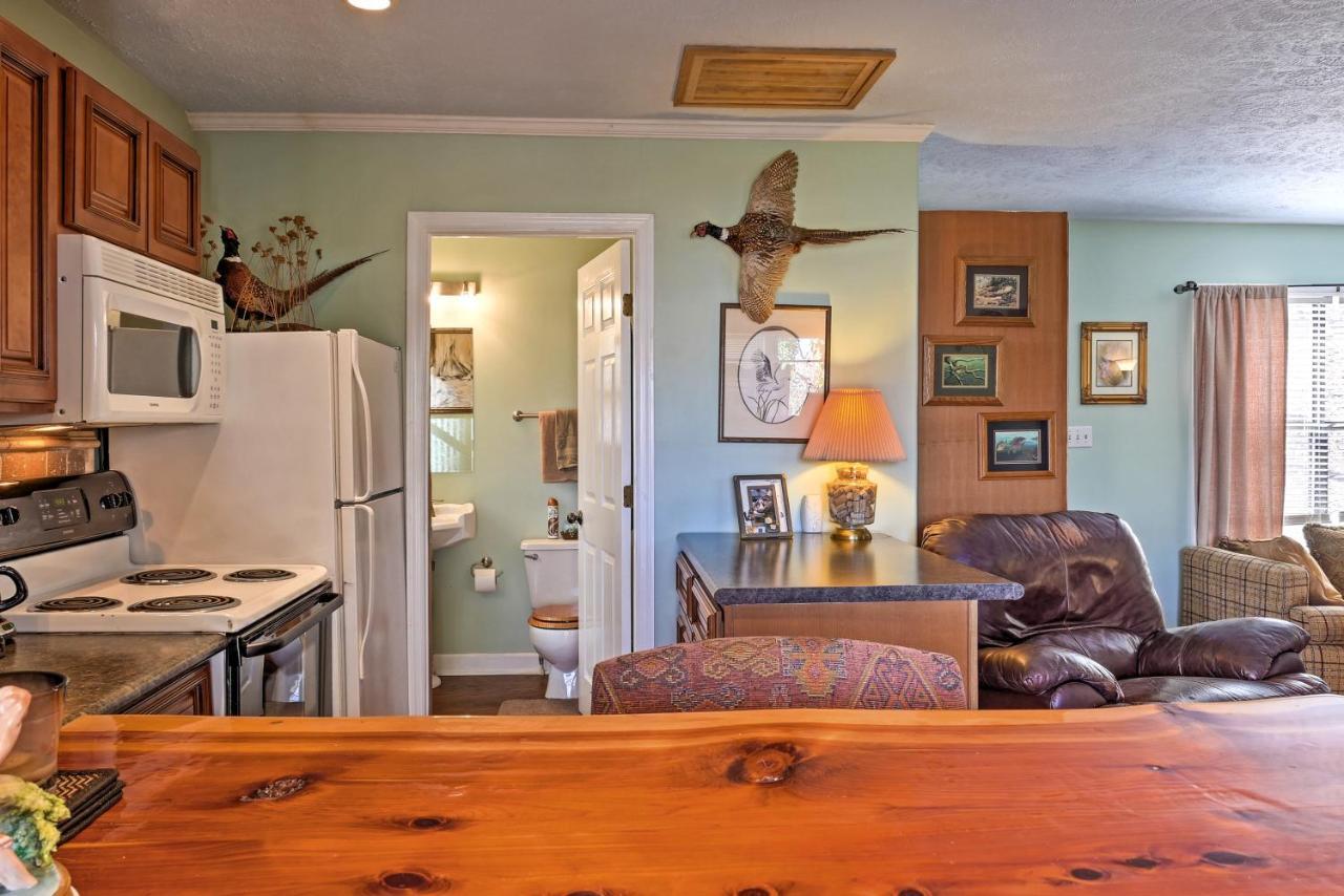 Paradise Cove Cabin With Boathouse And Dock Guntersville Ngoại thất bức ảnh