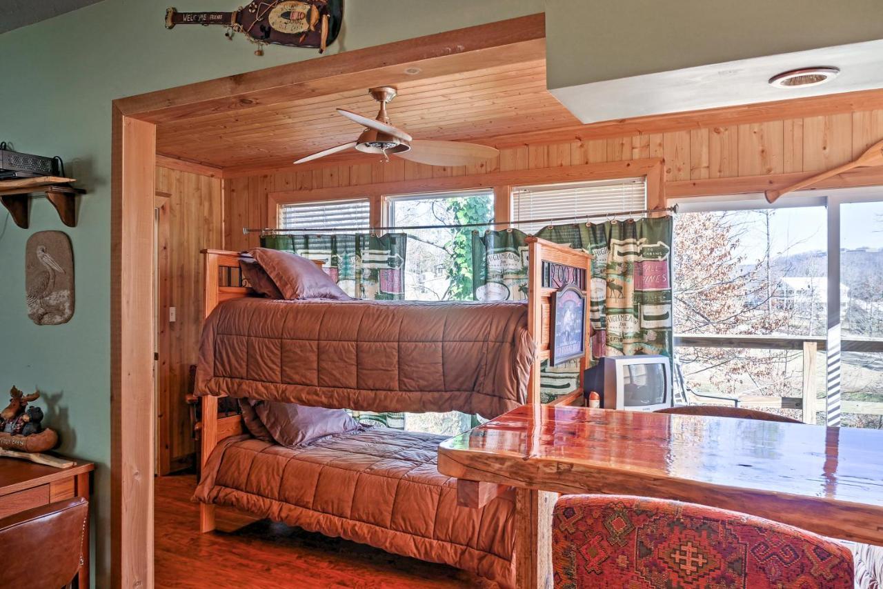 Paradise Cove Cabin With Boathouse And Dock Guntersville Ngoại thất bức ảnh